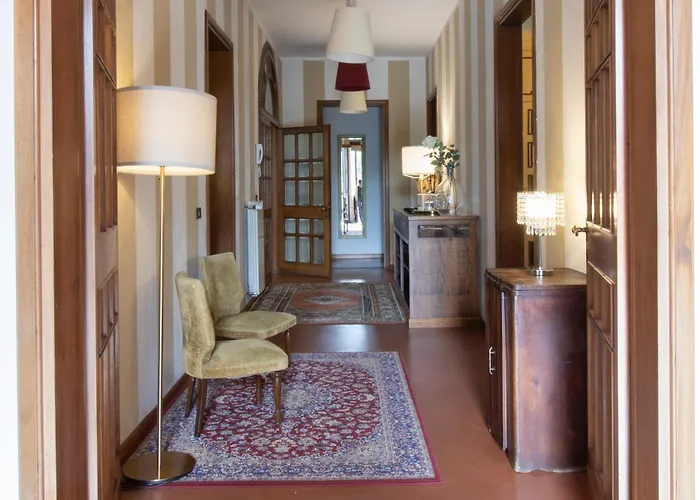 Villa Lia - Apartment In Villa With Private Garden And Pool