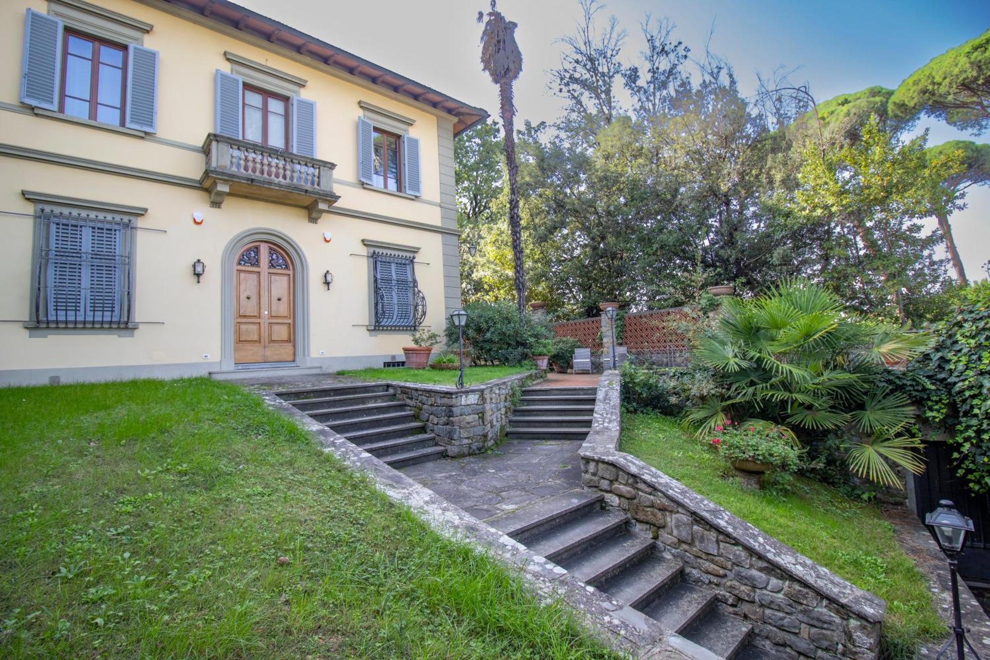 Lia - In With Private Garden And Pool Florenz